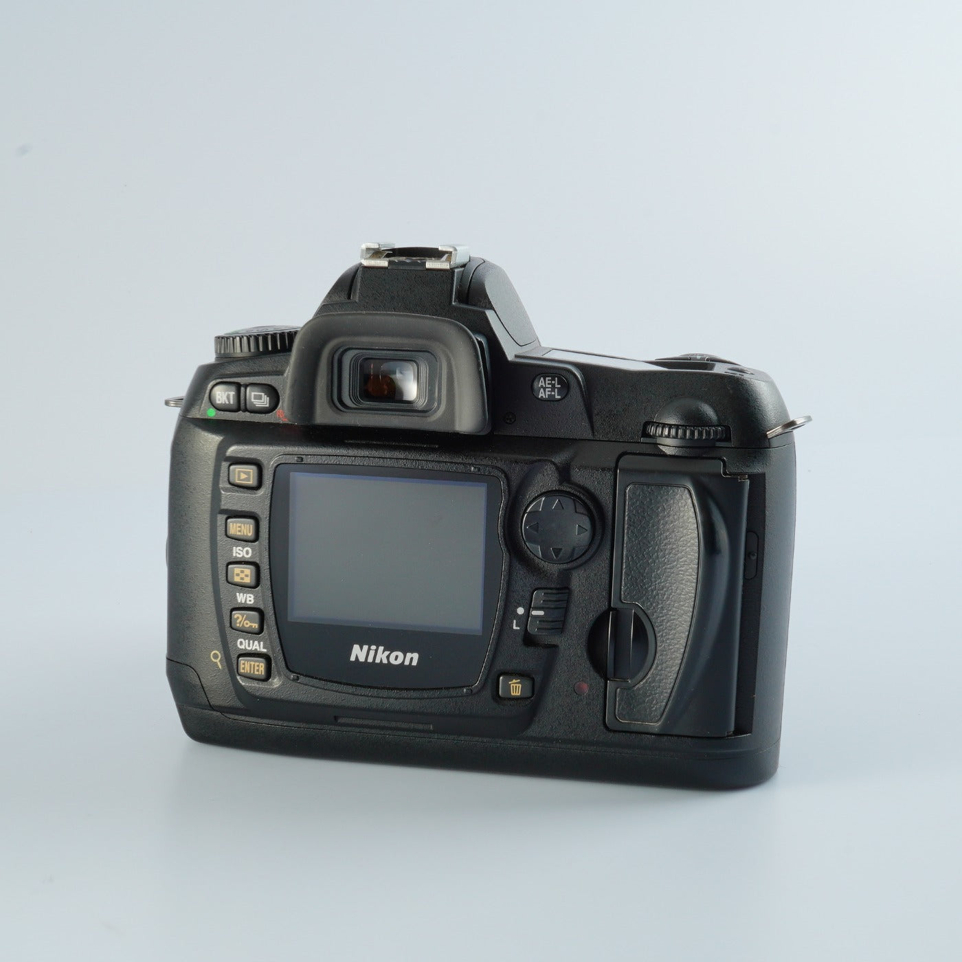 Nikon D70s + AF‑S DX Zoom Nikkor 18‑55mm F/3.5‑5.6 G ED デジタル一眼レフカメラ