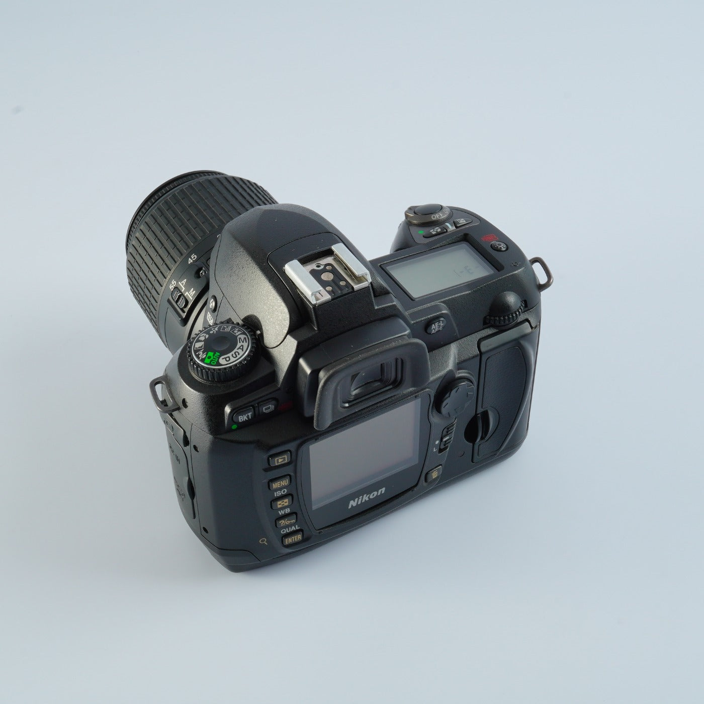 Nikon D70s + AF‑S DX Zoom Nikkor 18‑55mm F/3.5‑5.6 G ED デジタル一眼レフカメラ