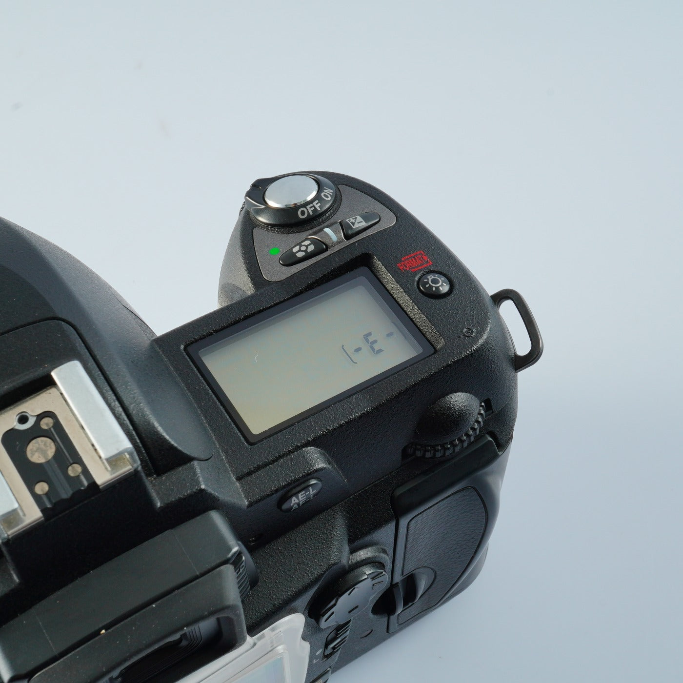 Nikon D70 + AF-S DX NIKKOR 18-55mm F/3.5-5.6 G VR デジタル一眼レフカメラ