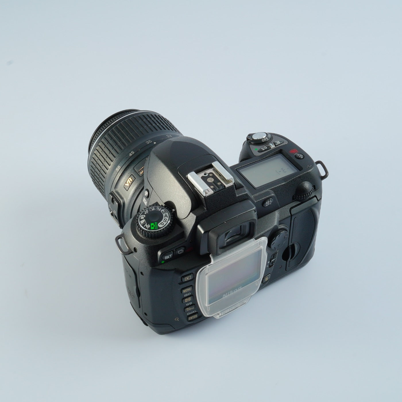 Nikon D70 + AF-S DX NIKKOR 18-55mm F/3.5-5.6 G VR デジタル一眼レフカメラ