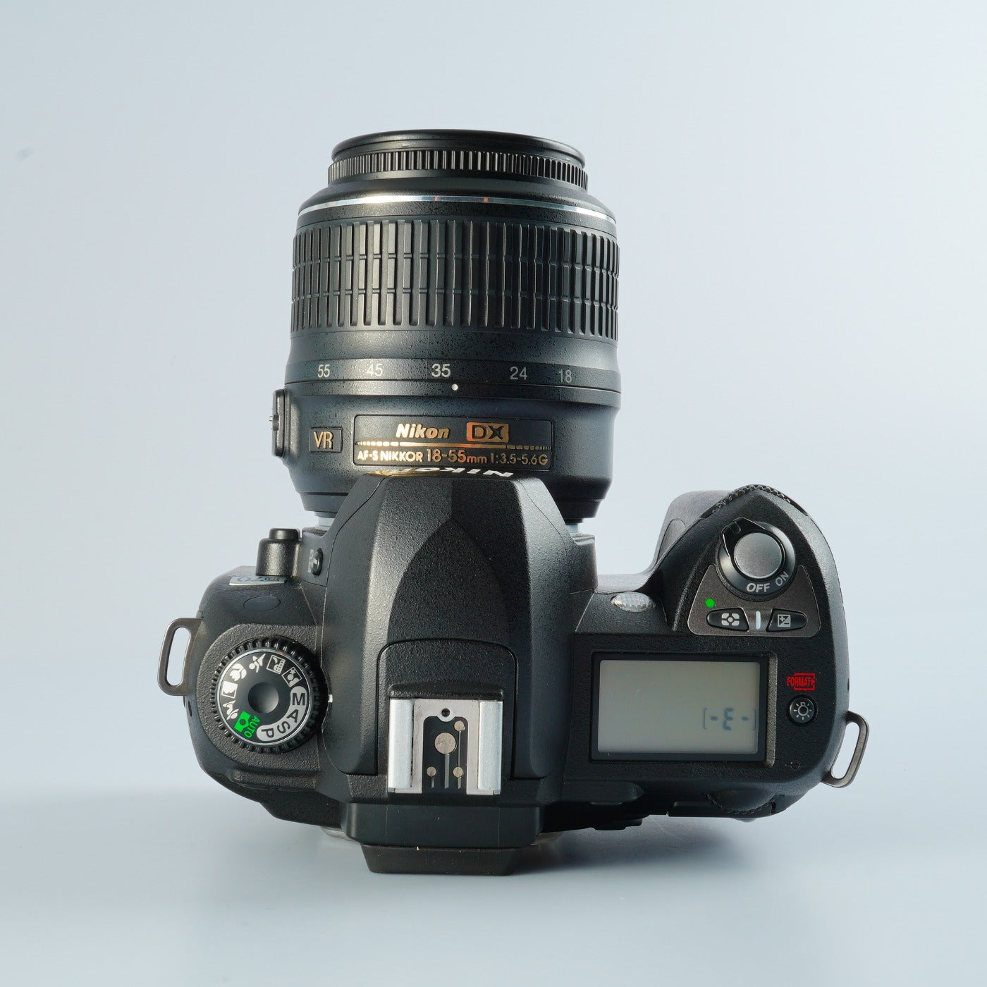 Nikon D70 + AF-S DX NIKKOR 18-55mm F/3.5-5.6 G VR デジタル一眼レフカメラ