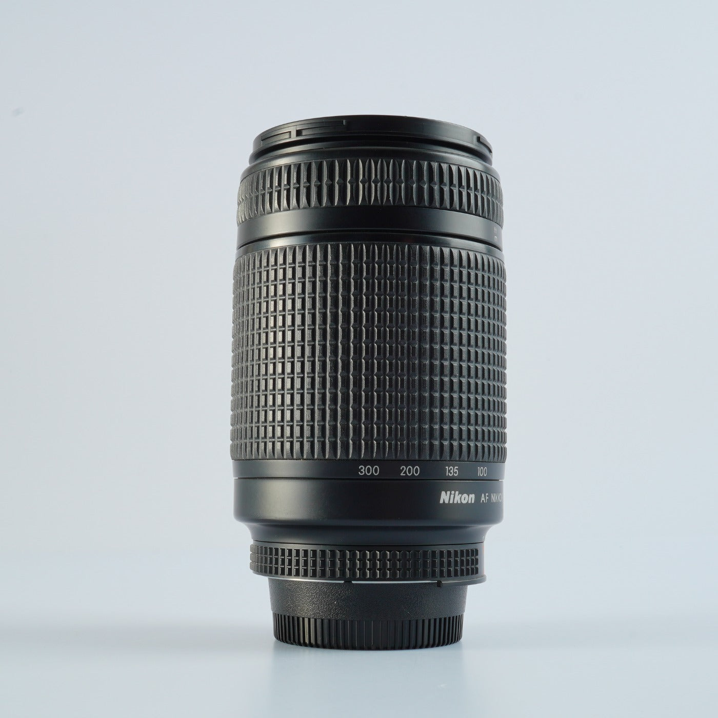 Nikon AF Nikkor 70-300mm f/4-5.6 D  ズームレンズ