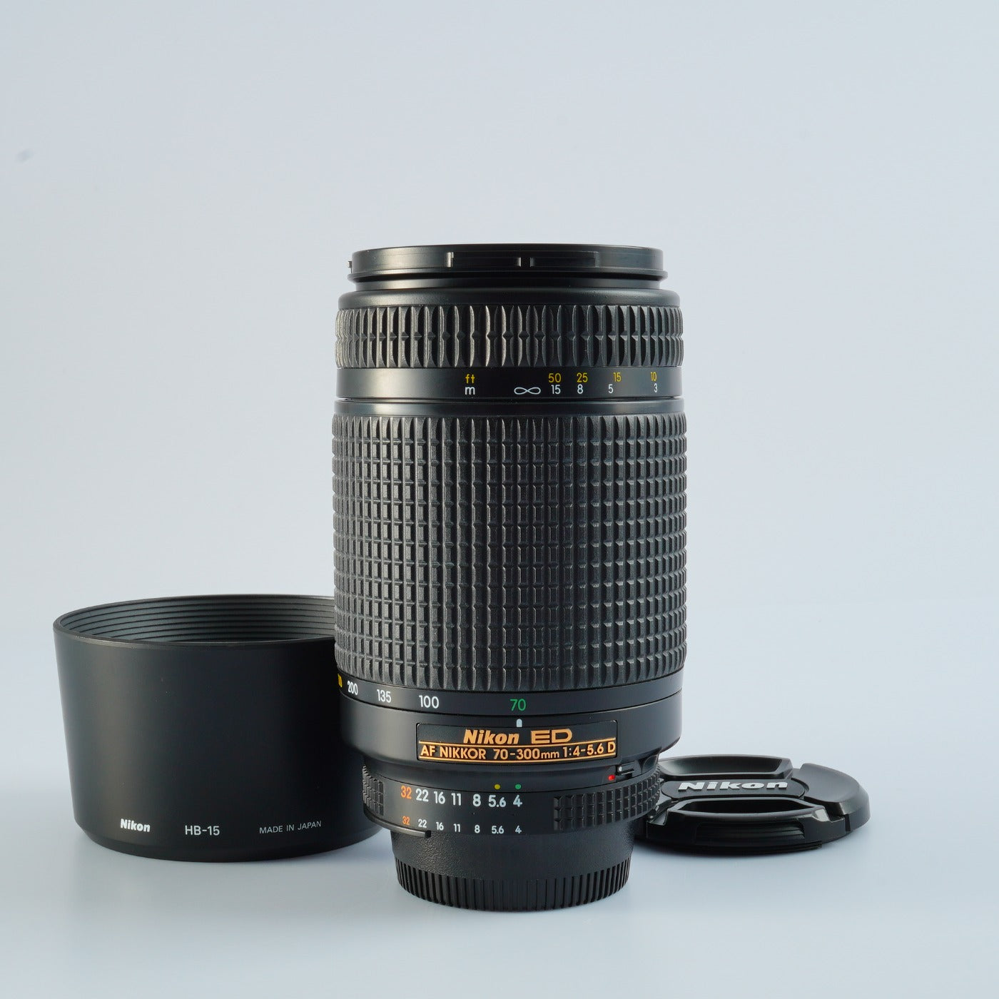 Nikon AF Nikkor 70-300mm f/4-5.6 D ED  ズームレンズ