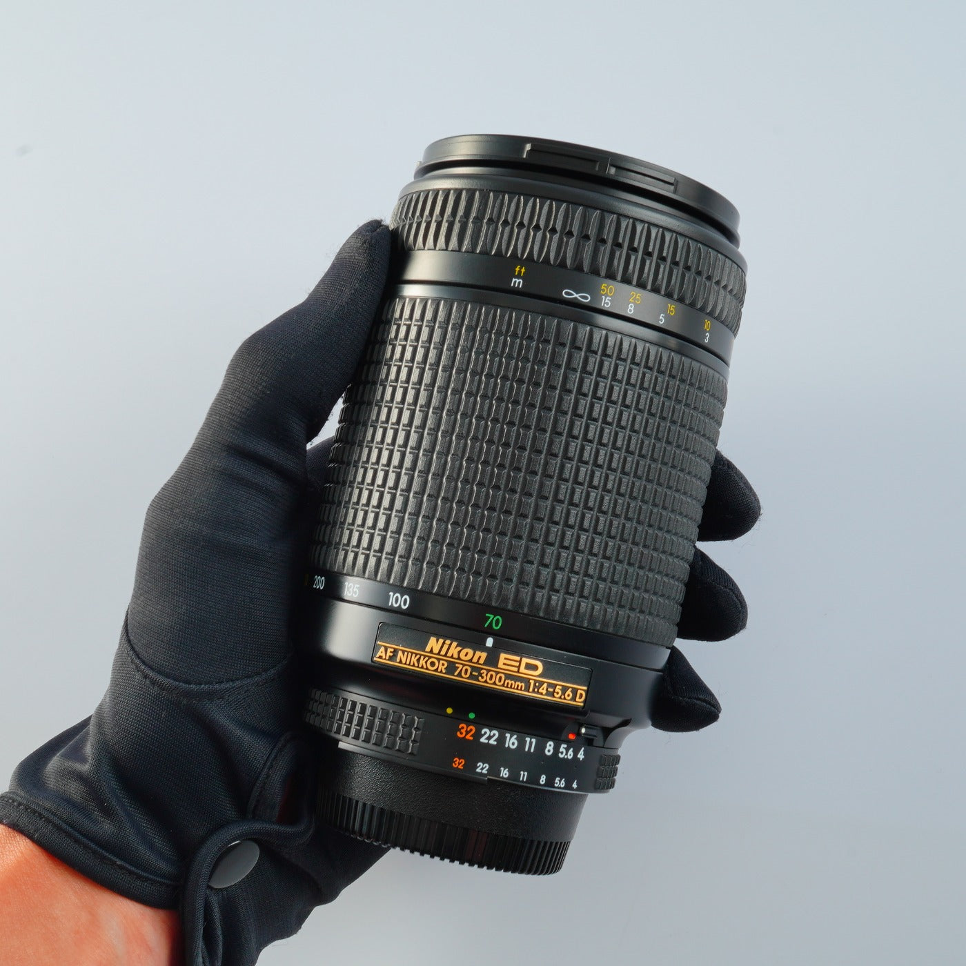 Nikon AF Nikkor 70-300mm f/4-5.6 D ED  ズームレンズ