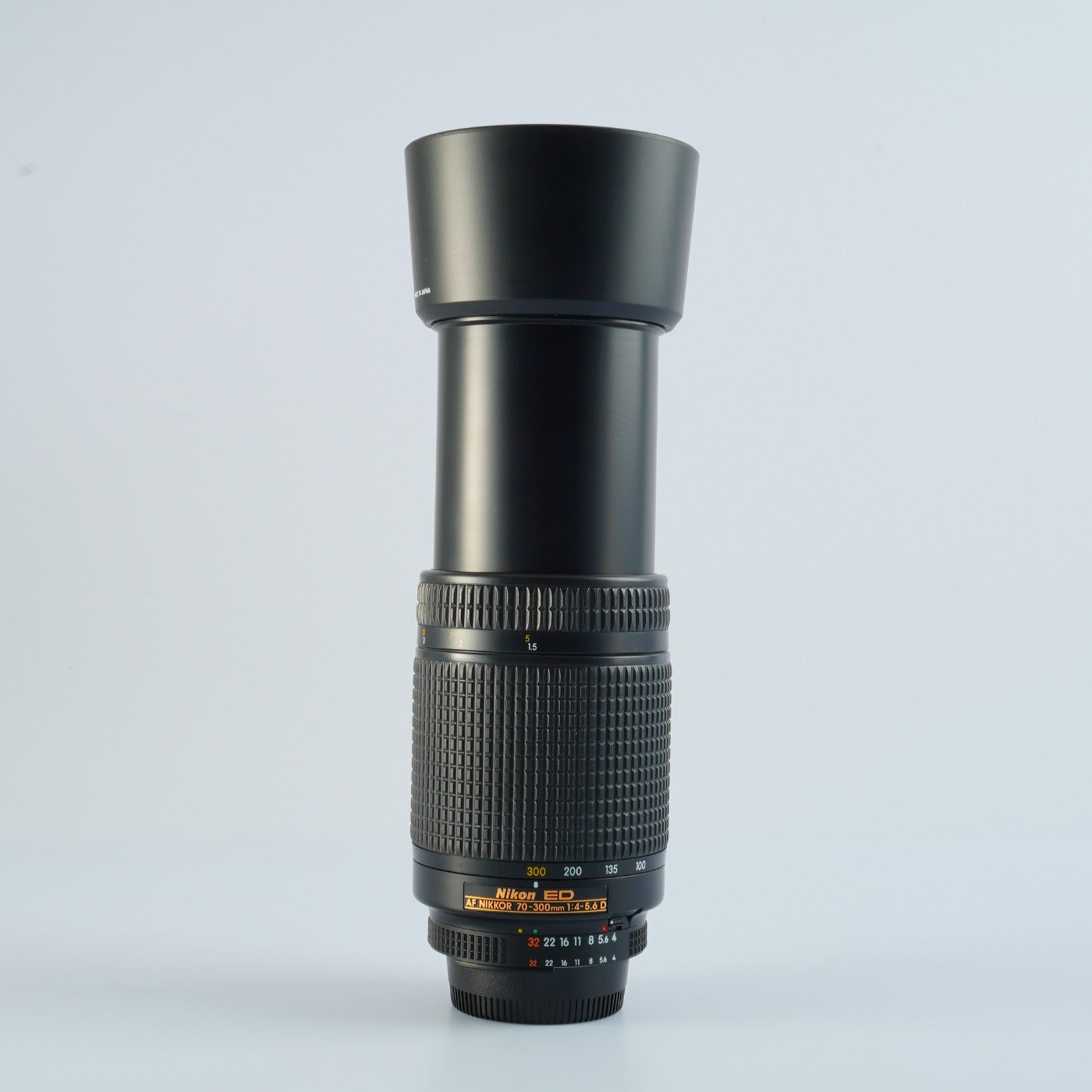 Nikon AF Nikkor 70-300mm f/4-5.6 D ED  ズームレンズ