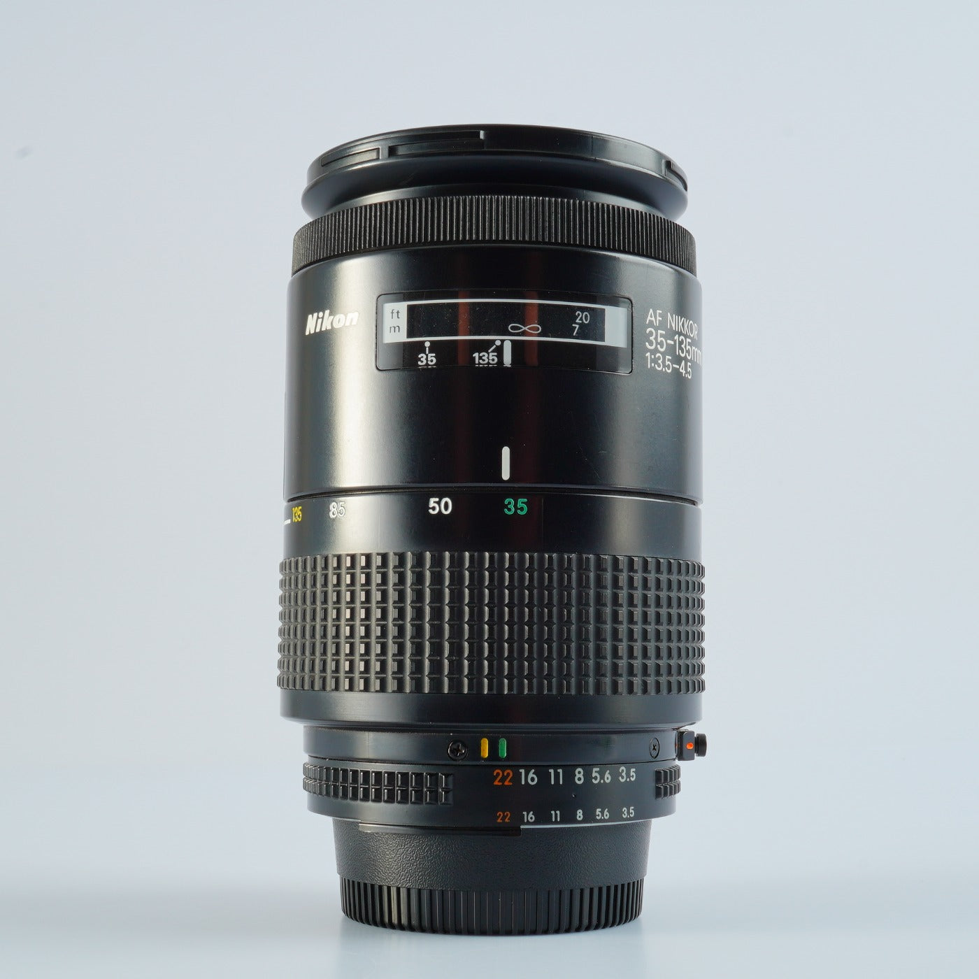 Nikon AF NIKKOR 35-135mm F/3.5-4.5  ズームレンズ