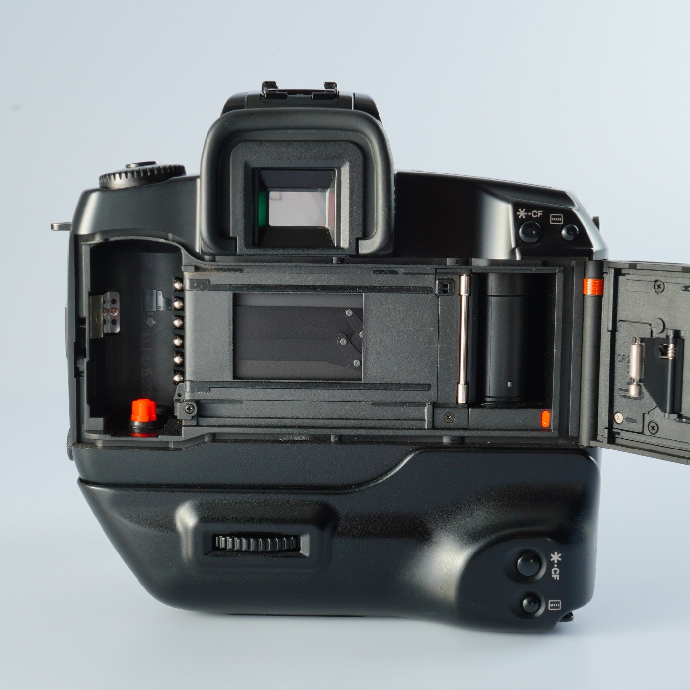 Canon EOS 5 + EF 28-70mm F/3.5-4.5 Ⅱ + VG-10 AF フィルム一眼レフカメラ