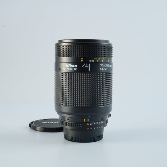 Nikon AF Nikkor 70-210mm f/4-5.6  ズームレンズ