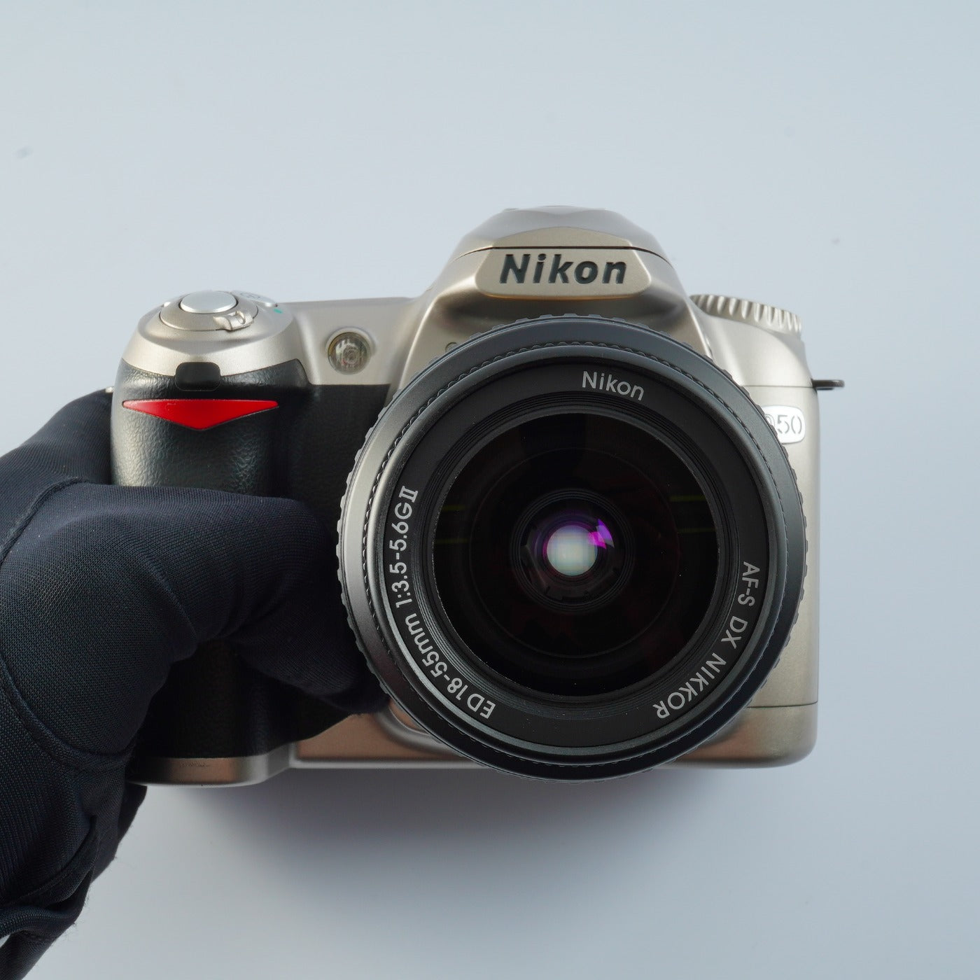 Nikon D50 Silver + AF-S Nikkor 18-55mm F/3.5-5.6 GII + SD 2GB デジタル一眼レフカメラ