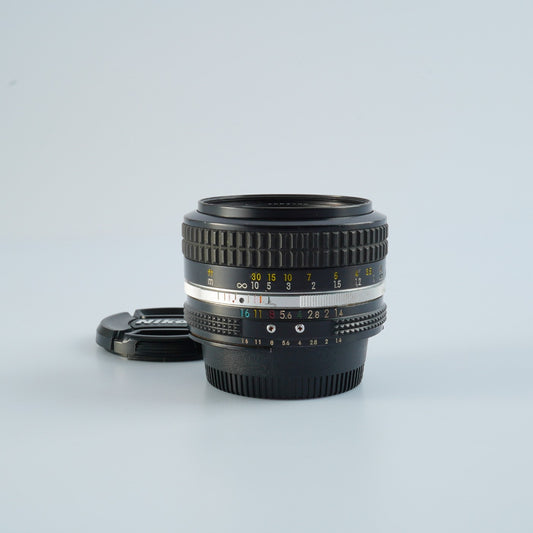 Nikon Ai Nikkor 50mm f/1.4  単焦点レンズ