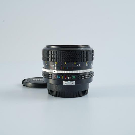 Nikon NIKKOR 28mm f/3.5 非Ai  単焦点レンズ
