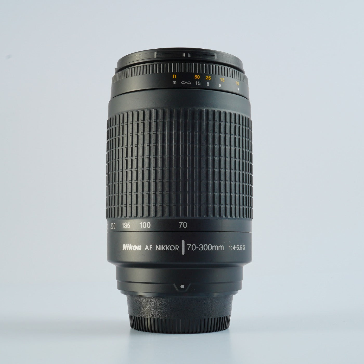 Nikon AF Nikkor 70-300mm F/4-5.6 G  ズームレンズ