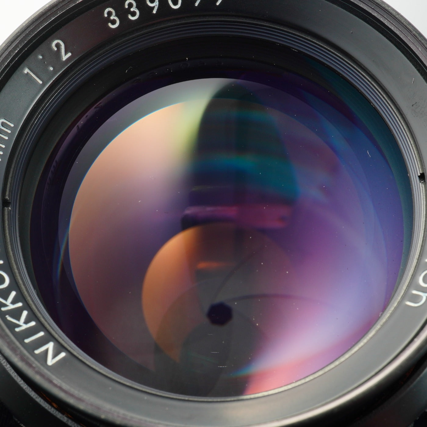 Nikon Ai-s Nikkor 85mm f/2  単焦点レンズ