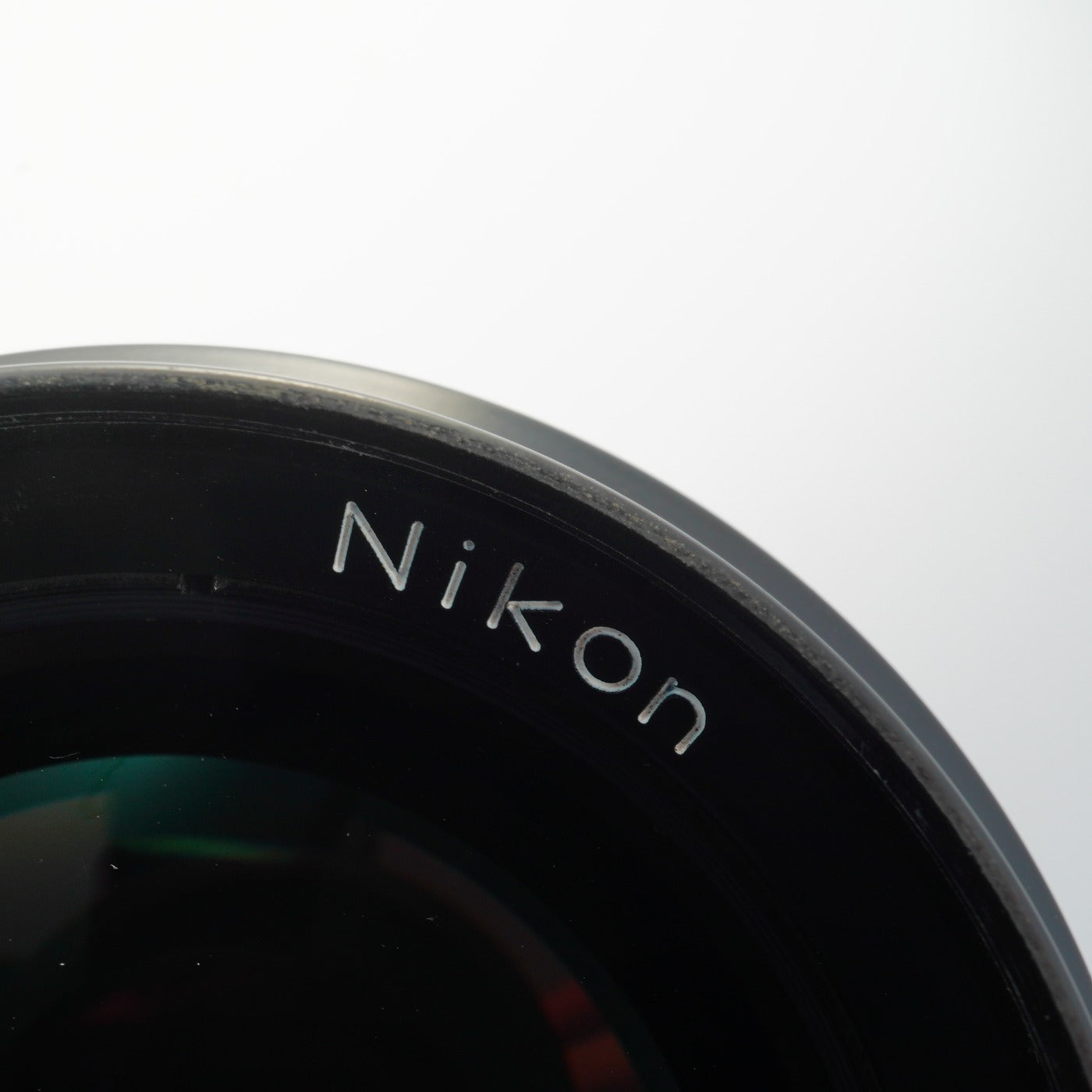 Nikon Ai-s Nikkor 85mm f/2  単焦点レンズ