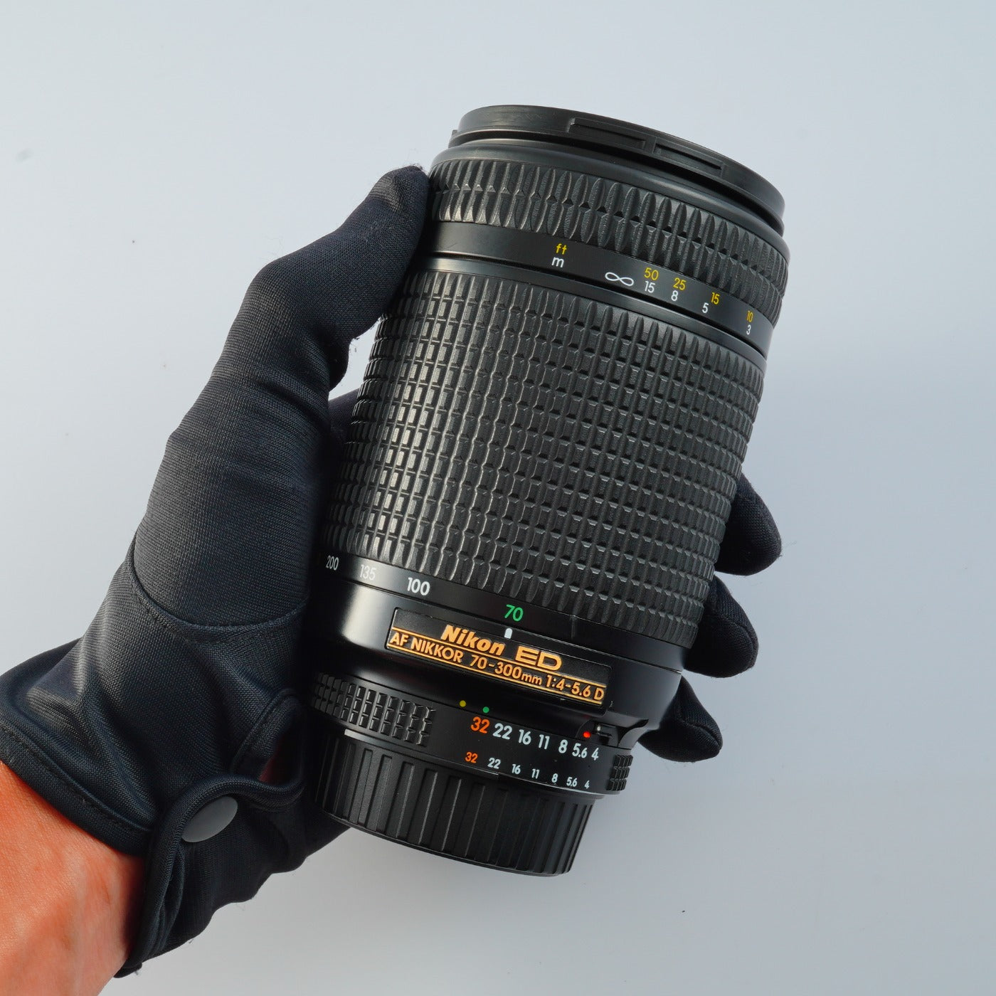 Nikon AF Nikkor 70-300mm /4-5.6 D ED  ズームレンズ