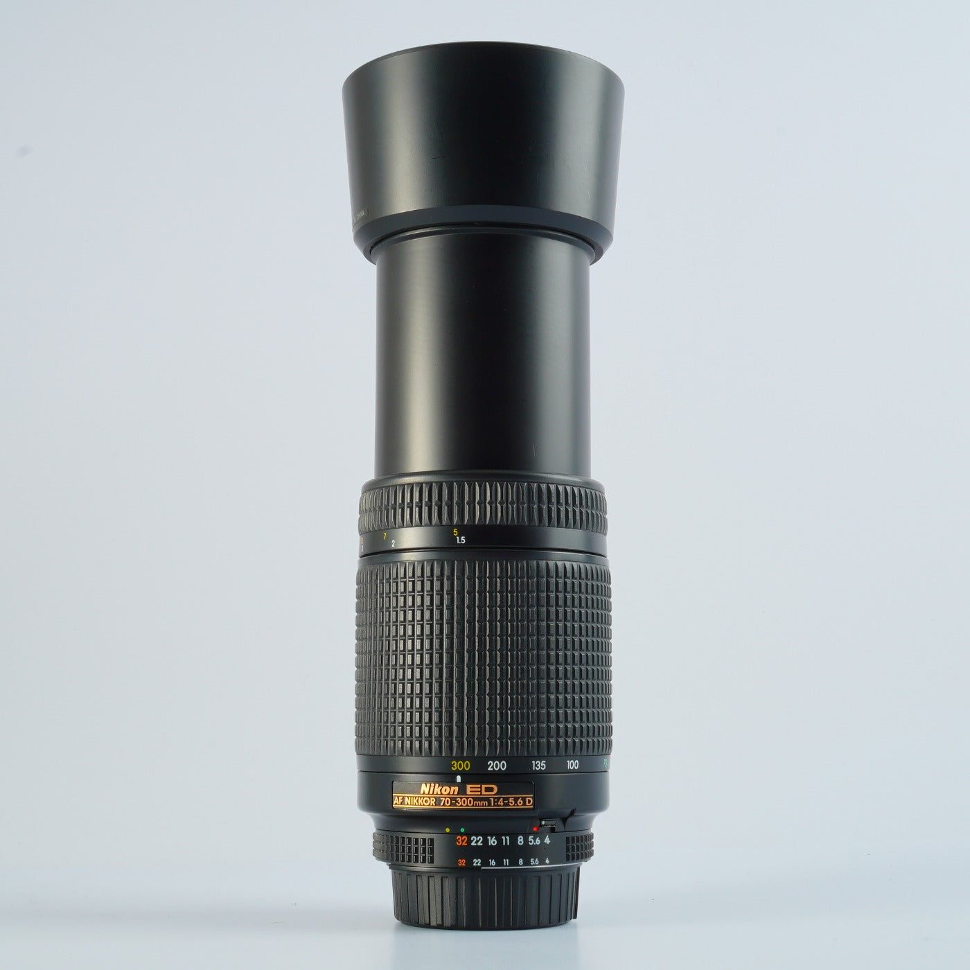 Nikon AF Nikkor 70-300mm /4-5.6 D ED  ズームレンズ