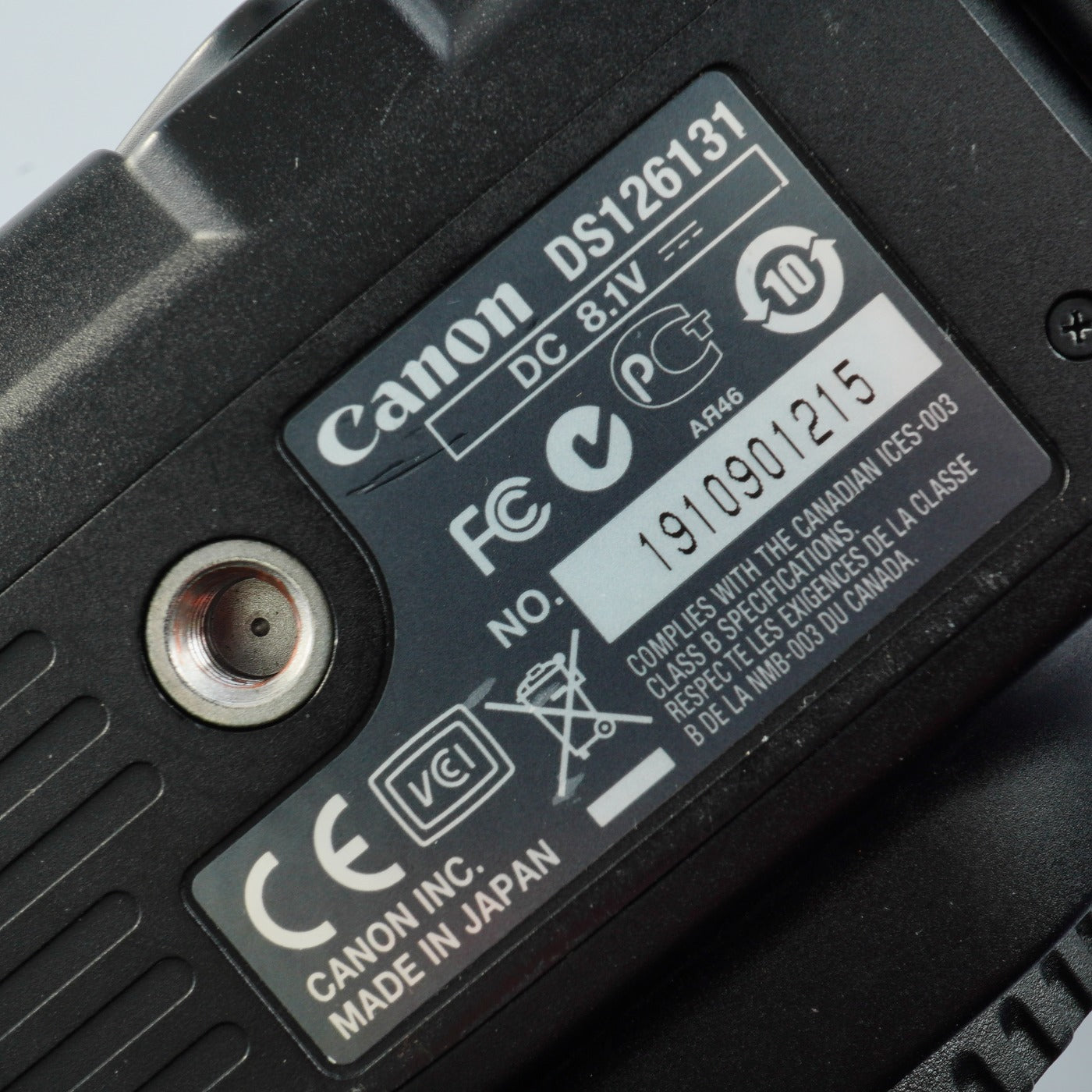 Canon EOS 30D + EF-S 18-55mm F/3.5-5.6 IS + CF 1GB デジタル一眼レフカメラ