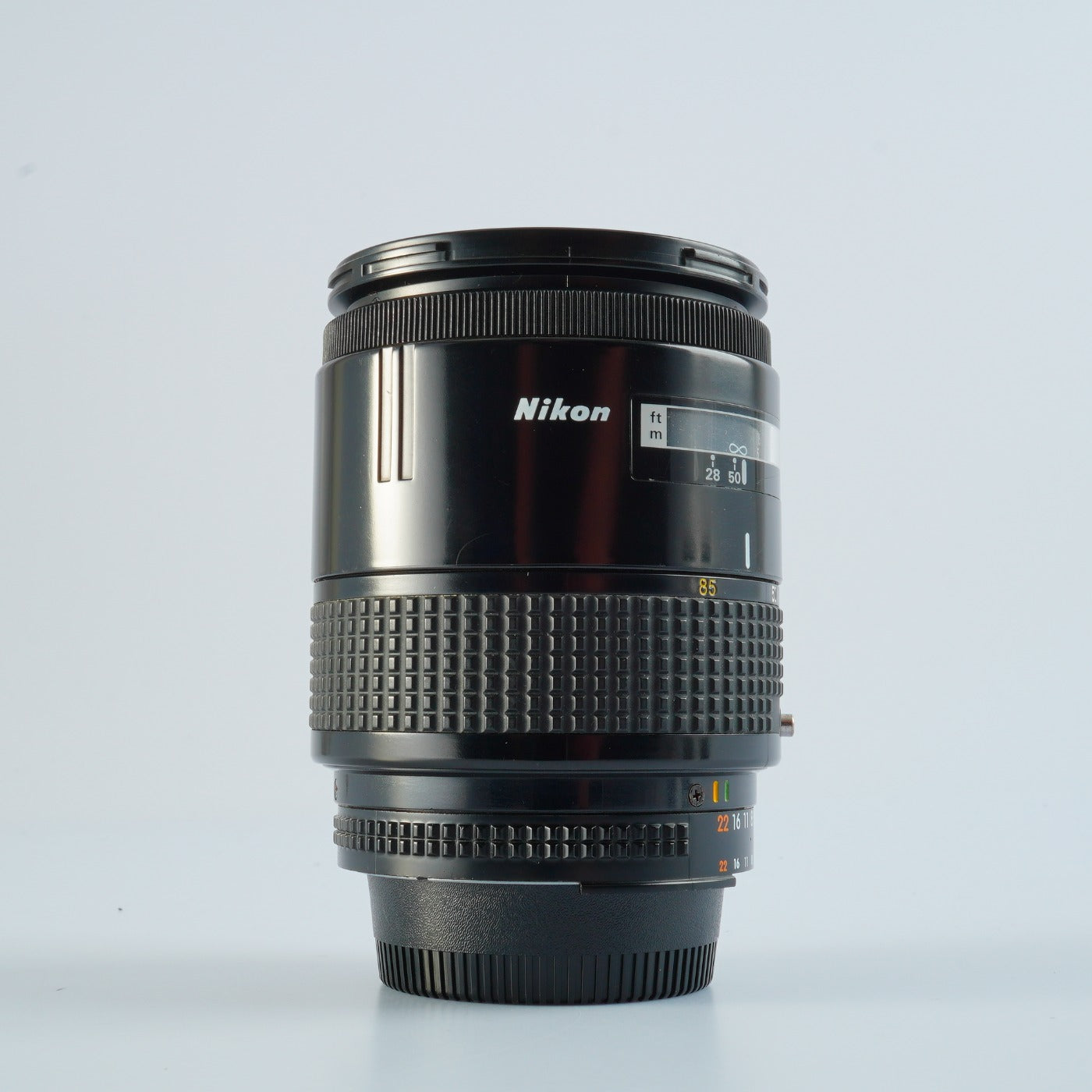 Nikon AF Nikkor 28-85mm f/3.5-4.5  ズームレンズ