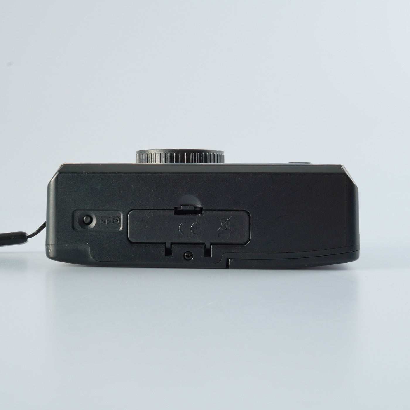 Escura Snaps 35 Half コンパクトフィルムカメラ