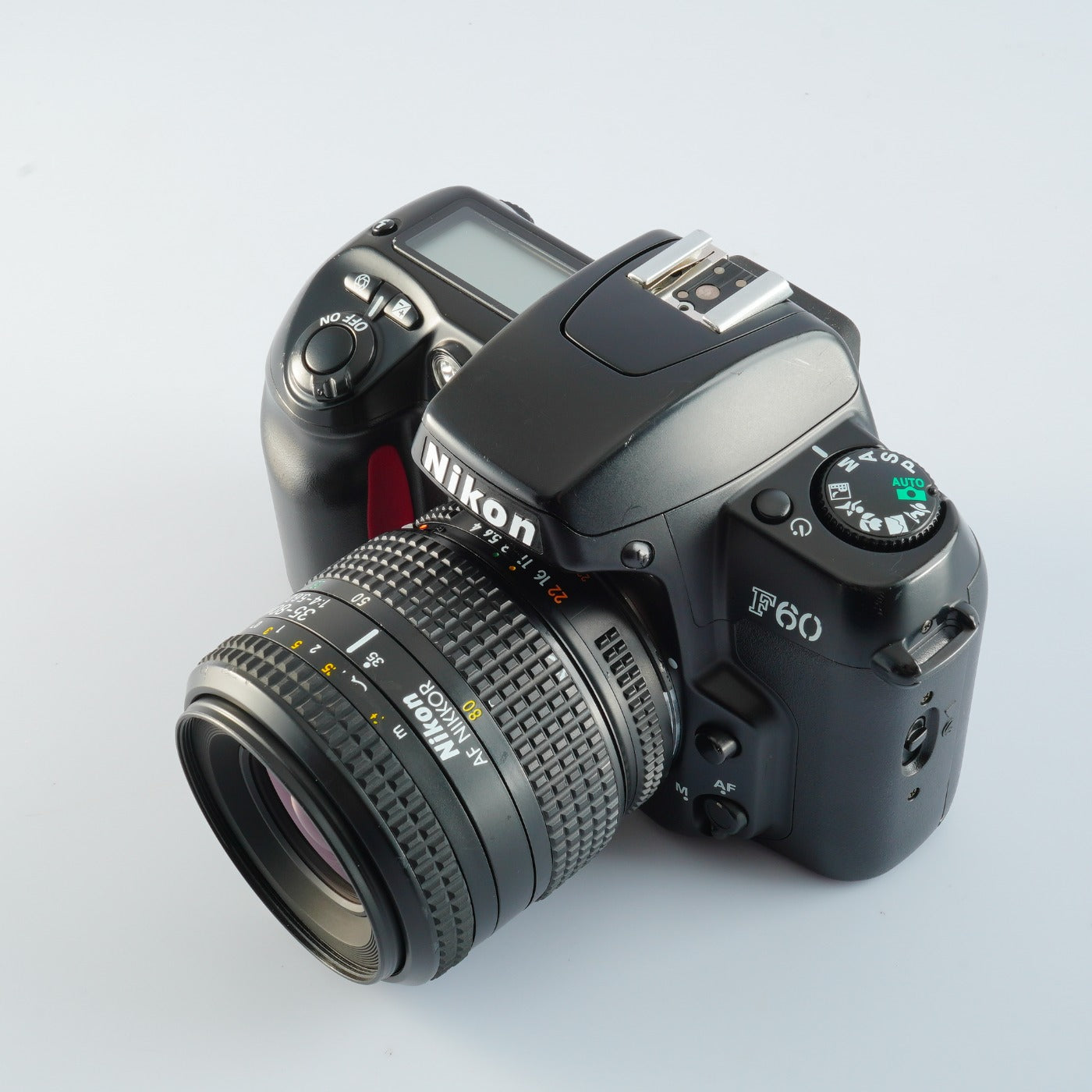 Nikon F60 (N60) + AF Nikkor 35-80mm F/4-5.6D AF フィルム一眼レフカメラ