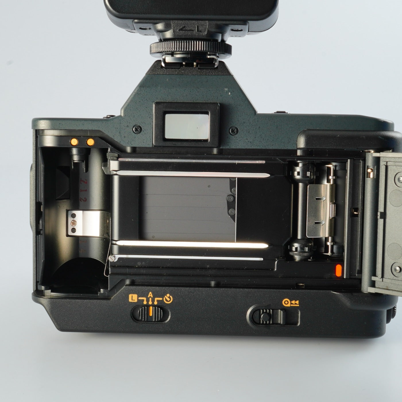 Canon T80 + Canon FD 50mm F/1.8 + SPEEDLITE 277T MF フィルム一眼レフカメラ