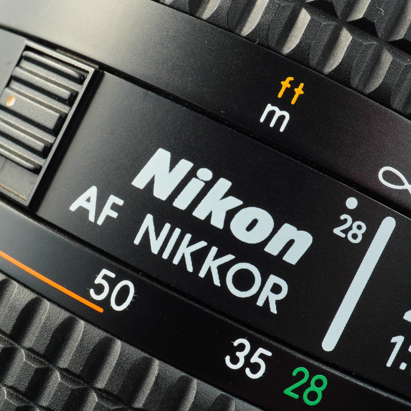 Nikon AF Nikkor 28-105mm F/3.5-4.5 D ズームレンズ