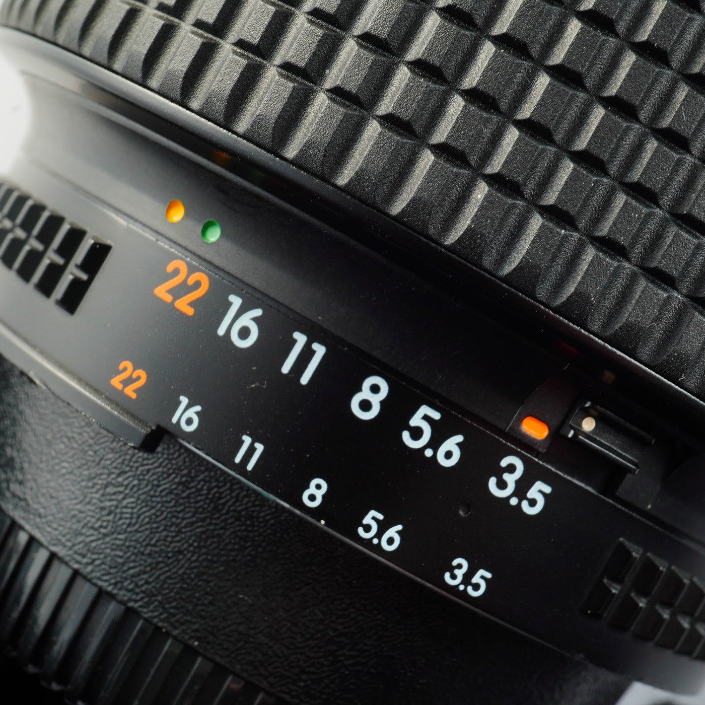 Nikon AF Nikkor 28-105mm F/3.5-4.5 D ズームレンズ