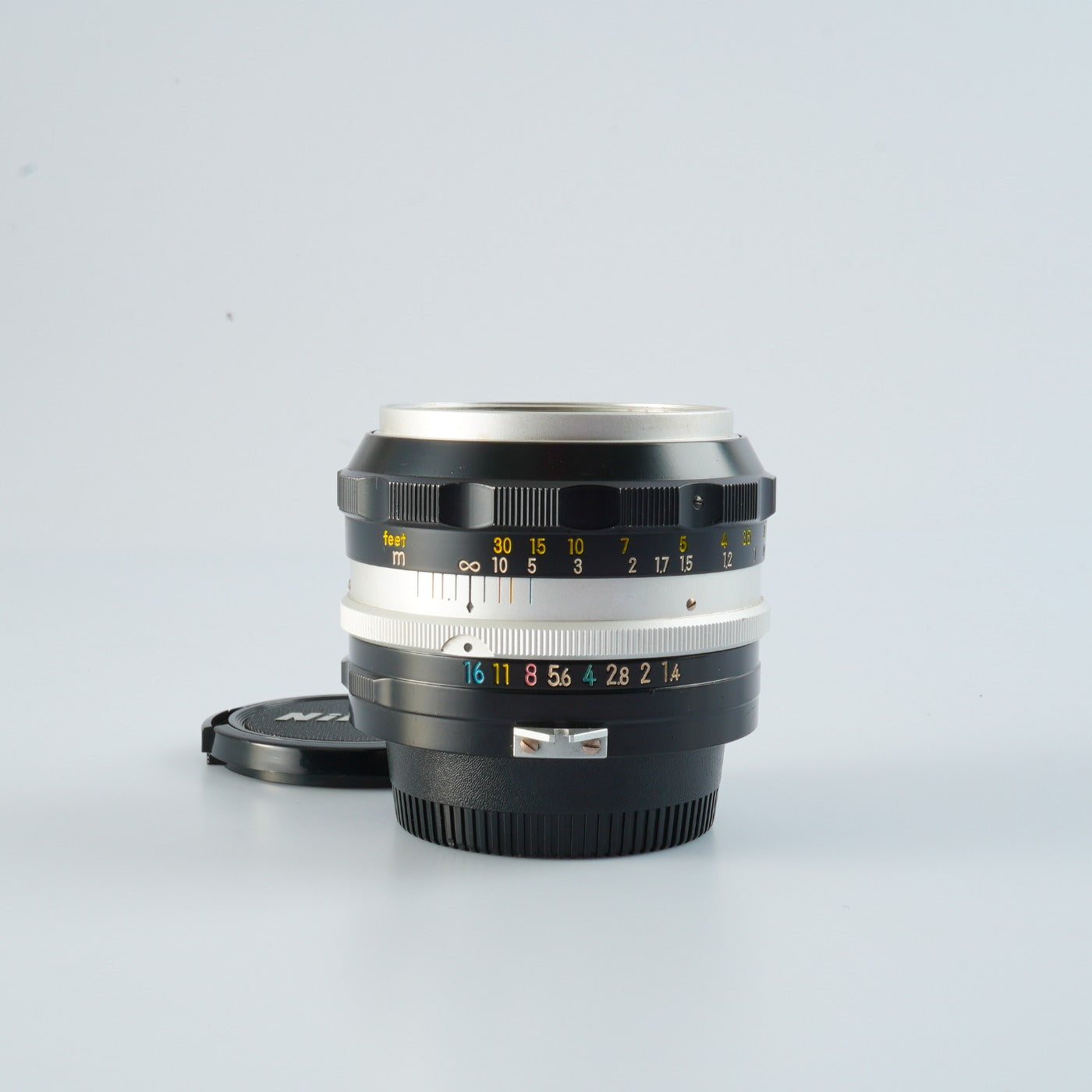 Nikon Nikkor-S Auto 50mm F/1.4 非Ai 単焦点レンズ