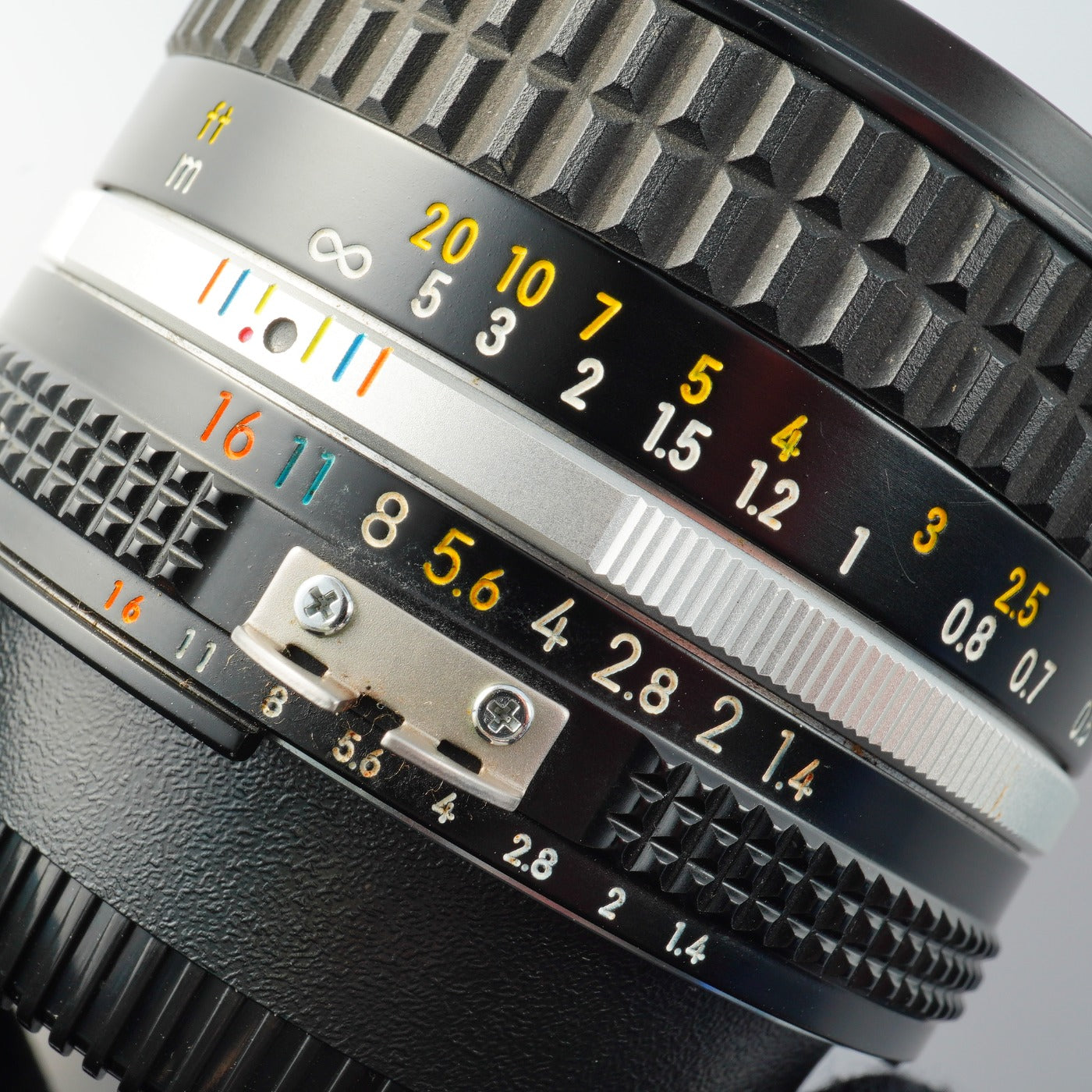 Nikon Ai-S NIKKOR 50mm F/1.4 単焦点レンズ
