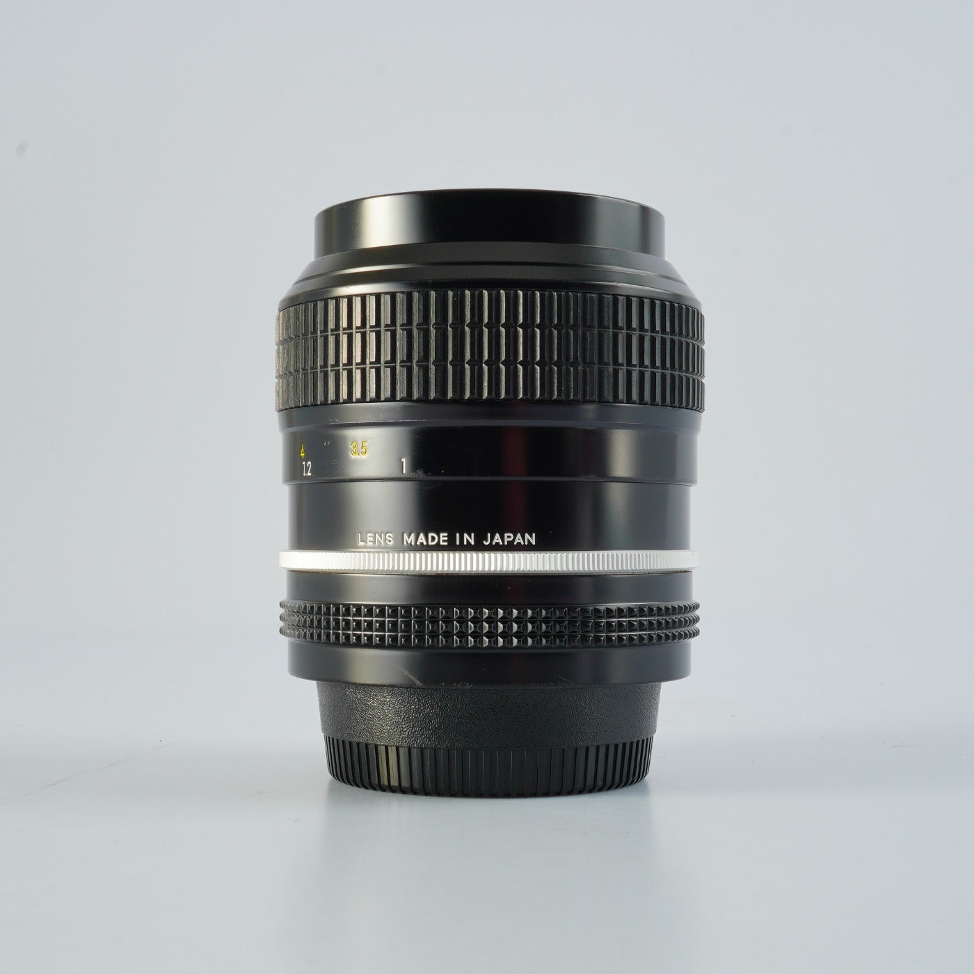 Nikon 非Ai Nikkor 105mm F/2.5 単焦点レンズ