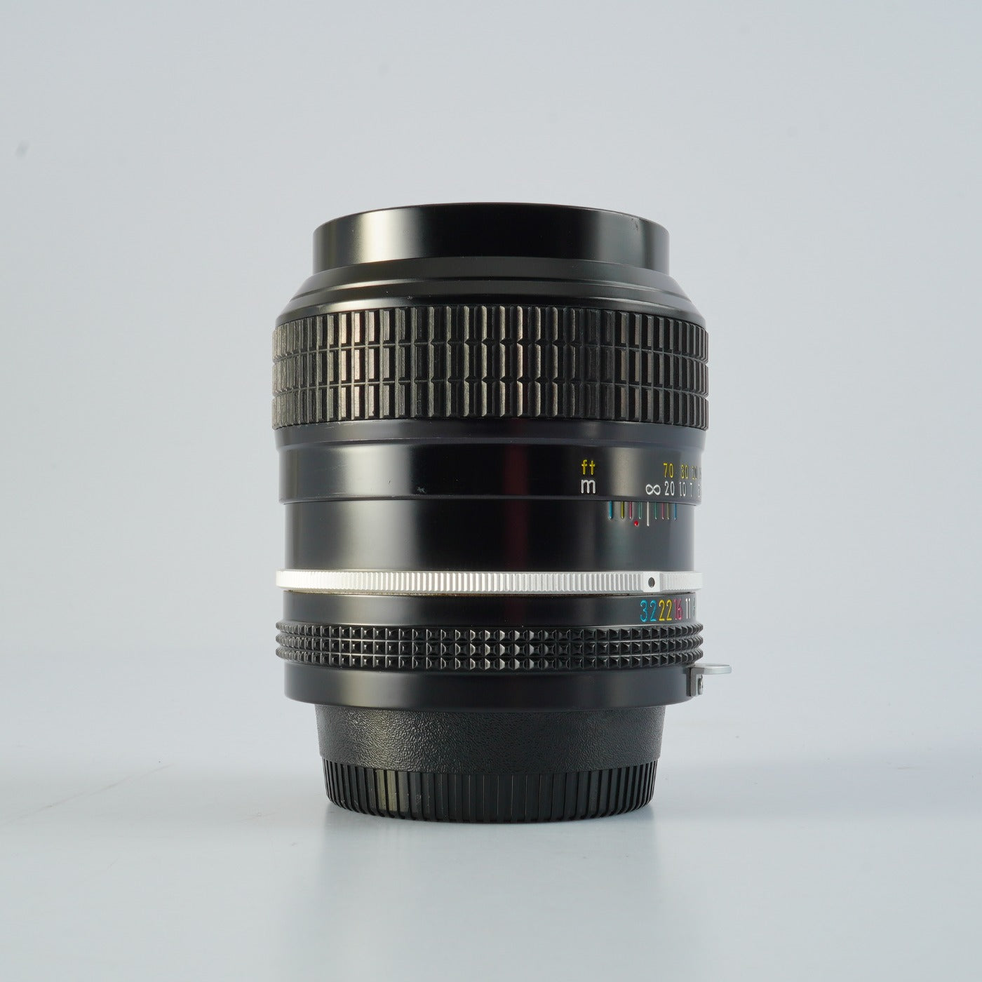 Nikon 非Ai Nikkor 105mm F/2.5 単焦点レンズ