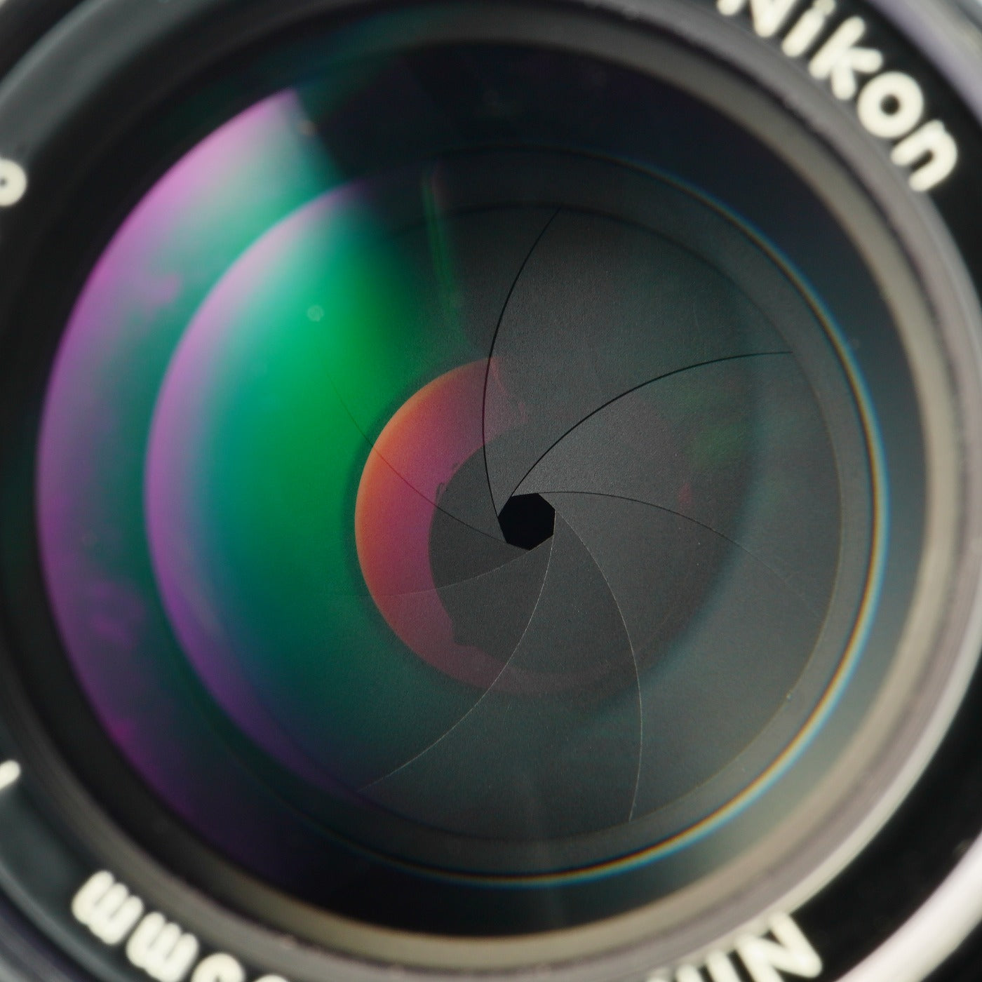 Nikon 非Ai Nikkor 105mm F/2.5 単焦点レンズ