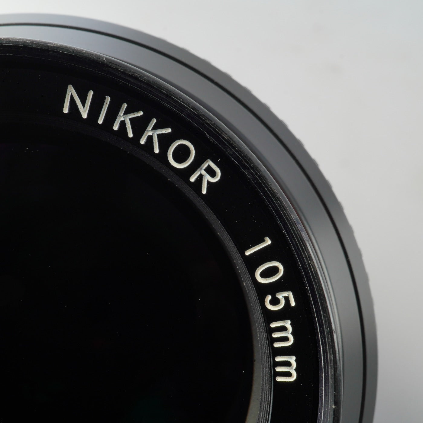 Nikon 非Ai Nikkor 105mm F/2.5 単焦点レンズ