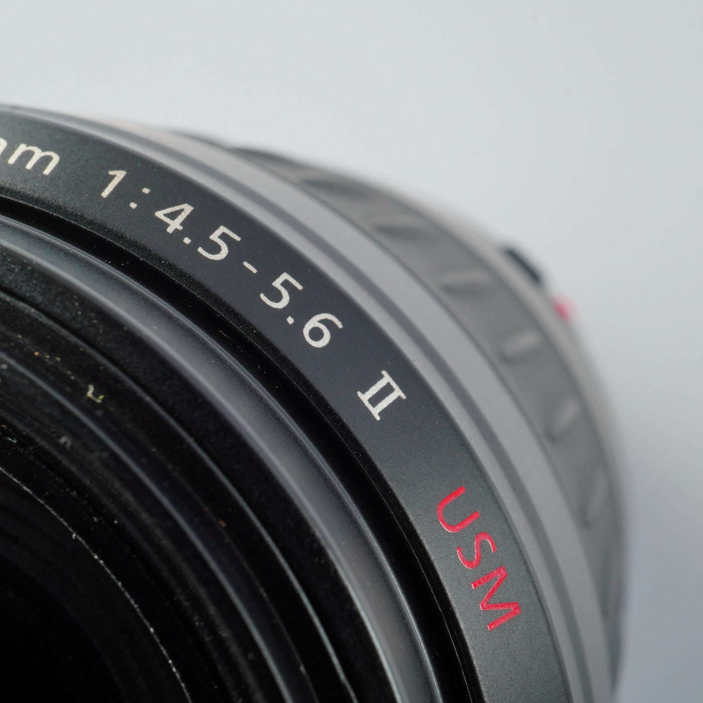 Canon EF 55-200mm F/4.5-5.6 II USM ズームレンズ