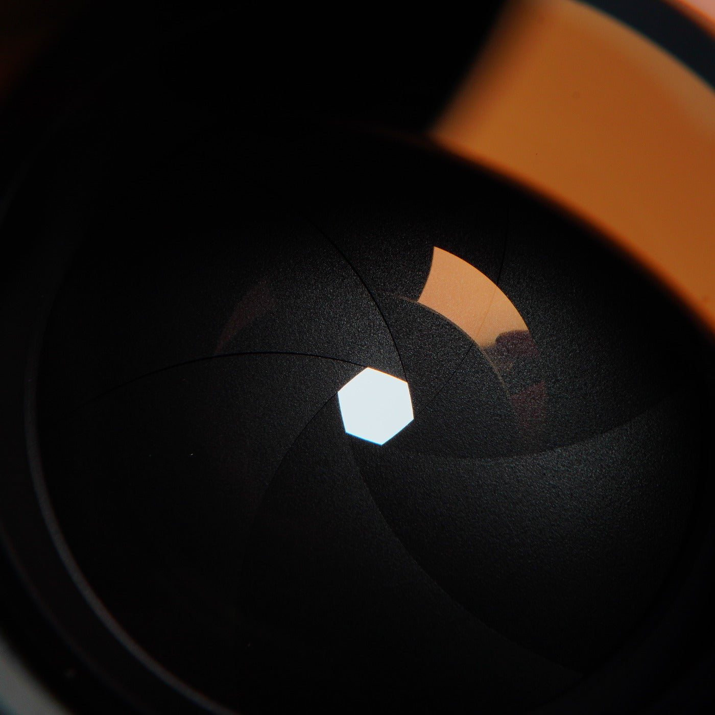 MINOLTA MC Tele Rokkor PF 135mm F/2.8 Festbrennweitenobjektiv