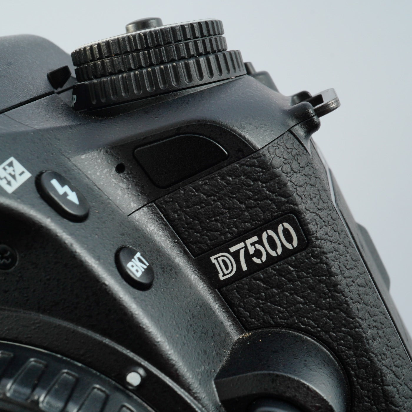 Nikon D7500 20.9MP [ 8,288 Shots ] デジタル一眼レフカメラ