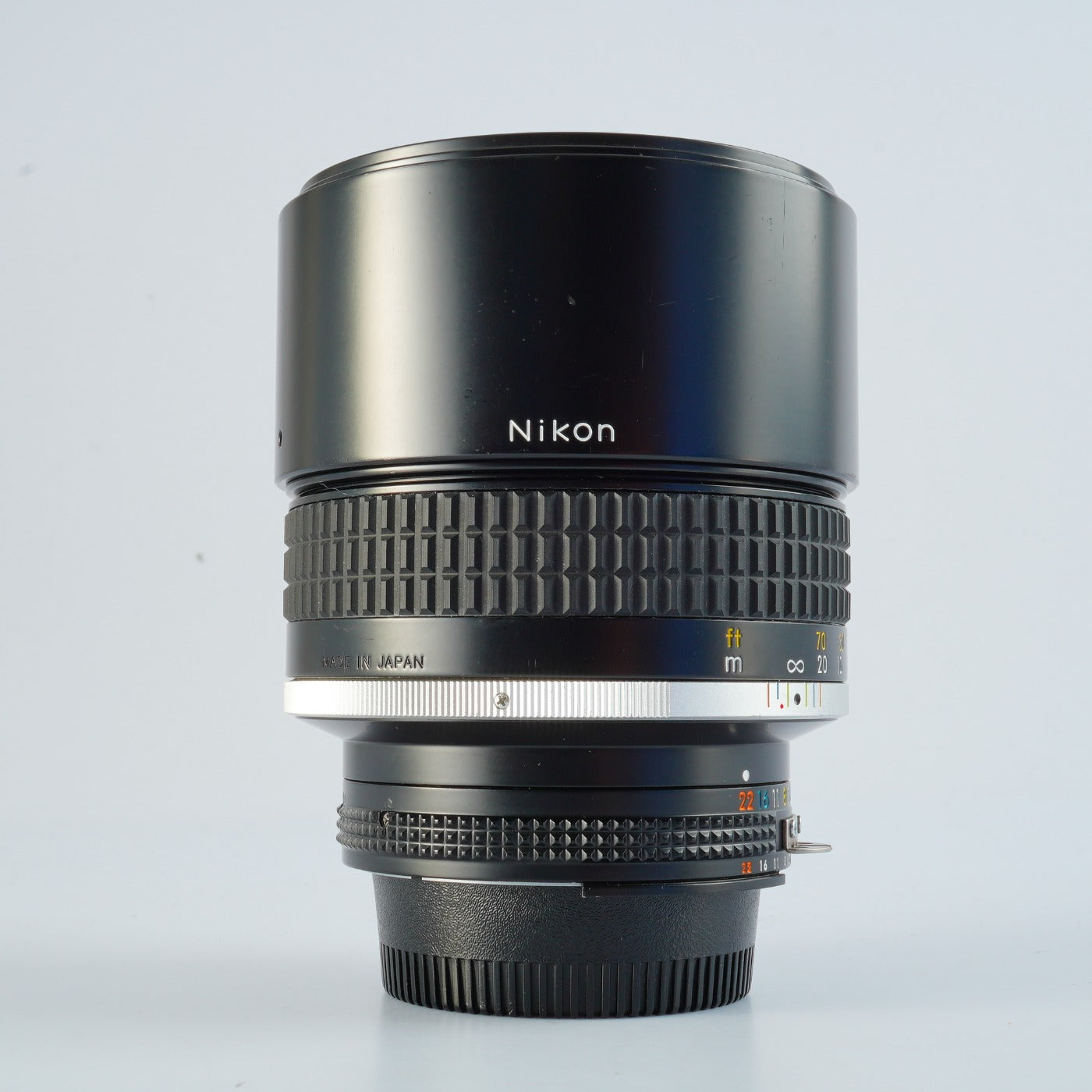 Nikon Ai-S NIKKOR 135mm F/2 単焦点レンズ