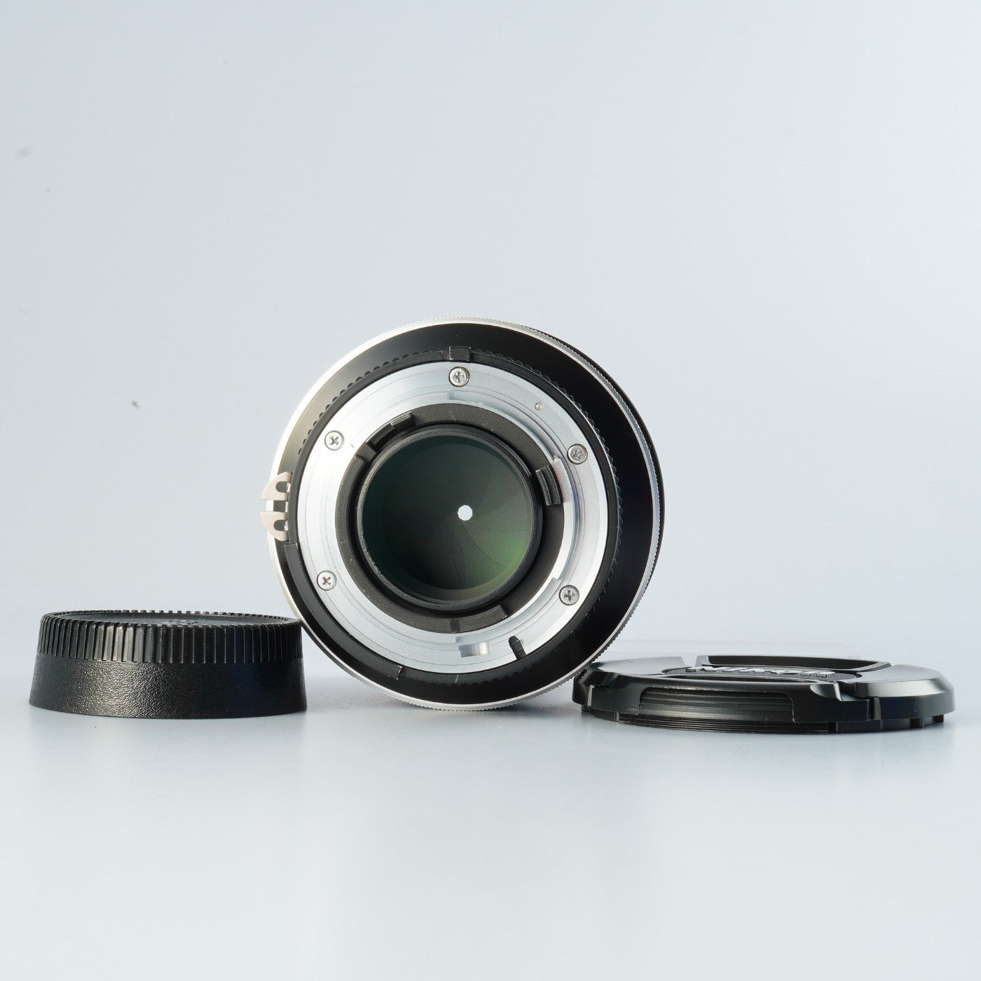 Nikon Ai-S NIKKOR 135mm F/2 単焦点レンズ