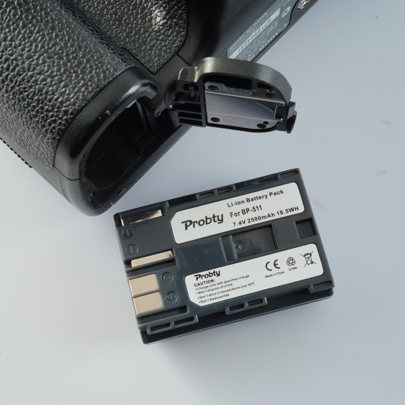 Canon EOS 5D + EF 35-75mm F/3.5-4.5 + CF 2GB デジタル一眼レフカメラ