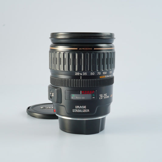 Canon EF 28-135mm F/3.5-5.6 IS ズームレンズ