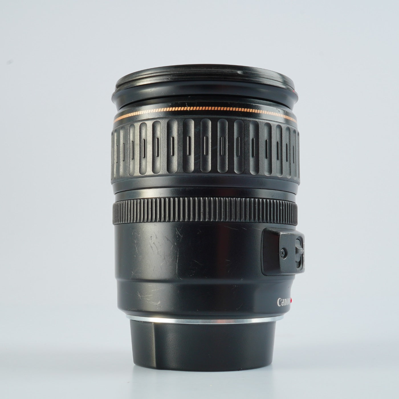 Canon EF 28-135mm F/3.5-5.6 IS ズームレンズ