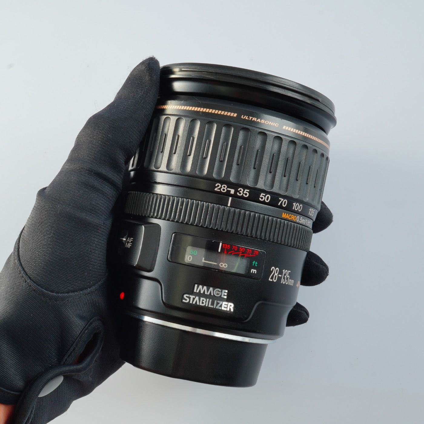 Canon EF 28-135mm F/3.5-5.6 IS ズームレンズ