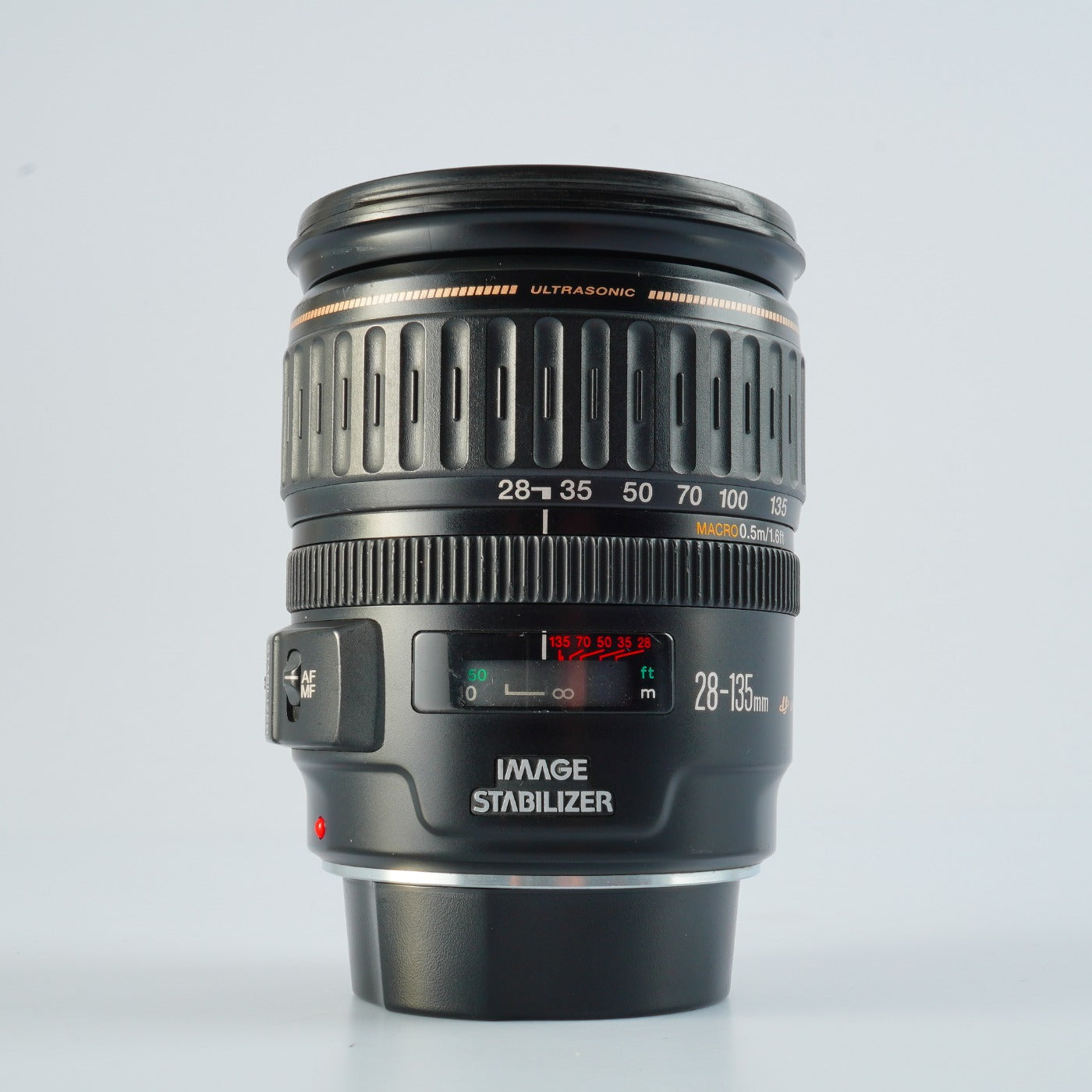 Canon EF 28-135mm F/3.5-5.6 IS ズームレンズ