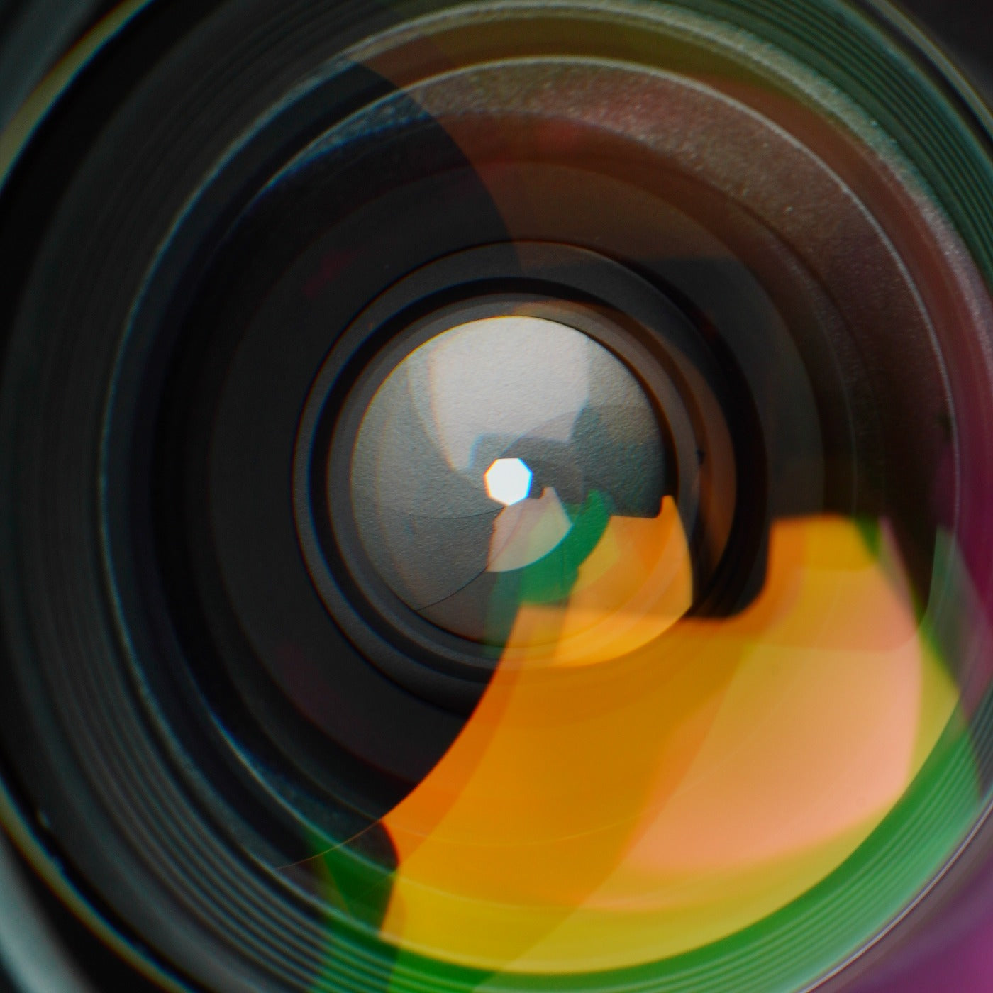 Nikon AF NIKKOR 24-50mm F/3.3-4.5 ズームレンズ