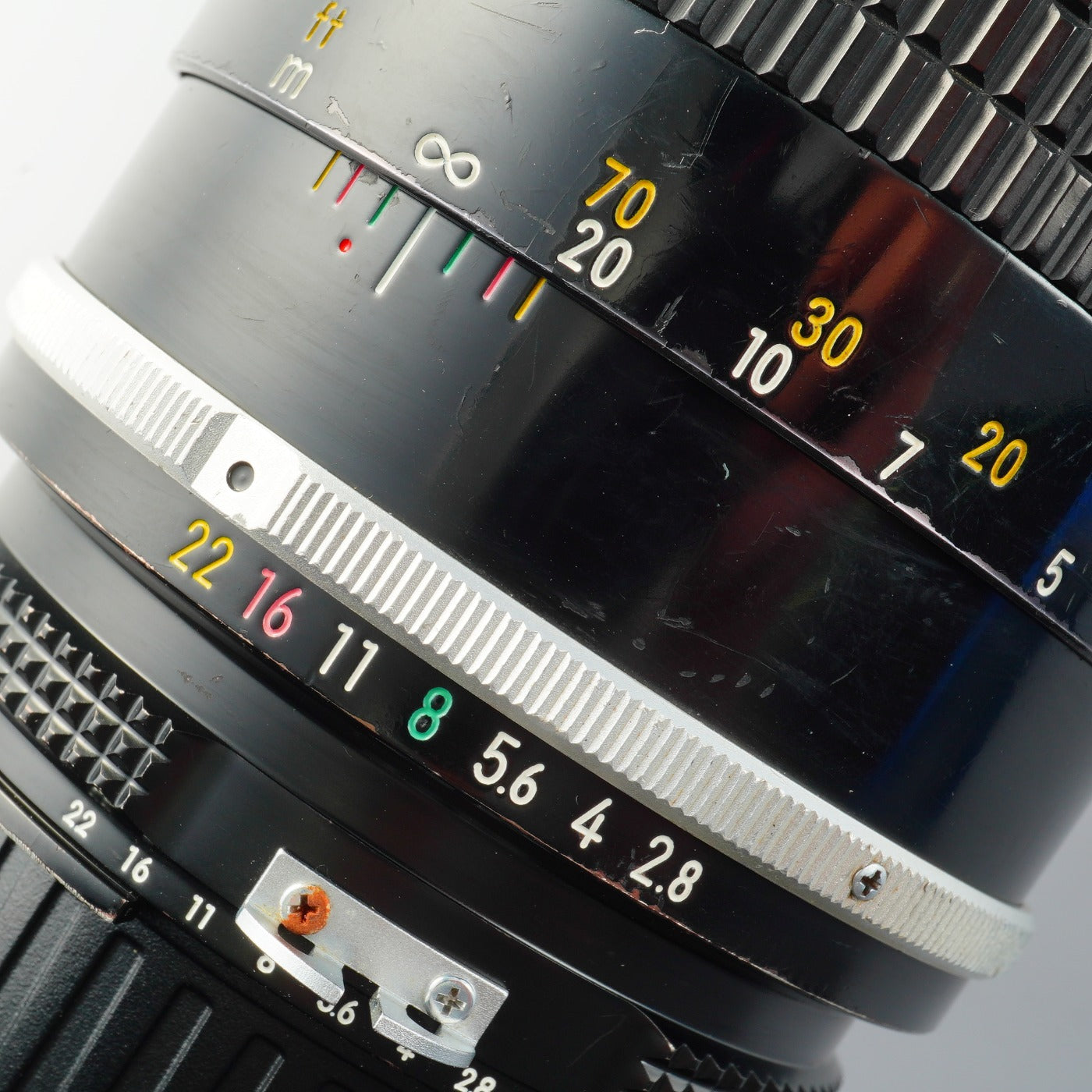 Nikon Ai Nikkor 135mm F/2.8 単焦点レンズ