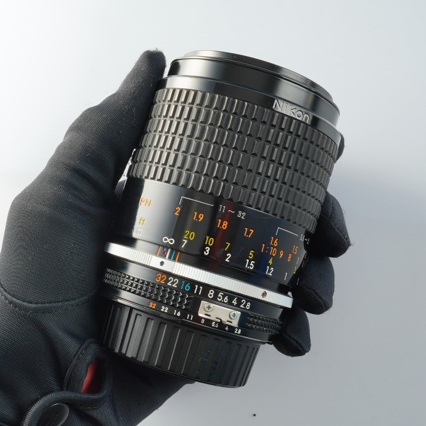 Nikon Micro NIKKOR Ai-s 105mm F/2.8 単焦点レンズ