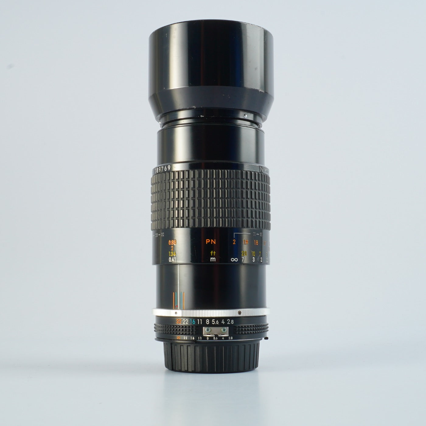 Nikon Micro NIKKOR Ai-s 105mm F/2.8 単焦点レンズ