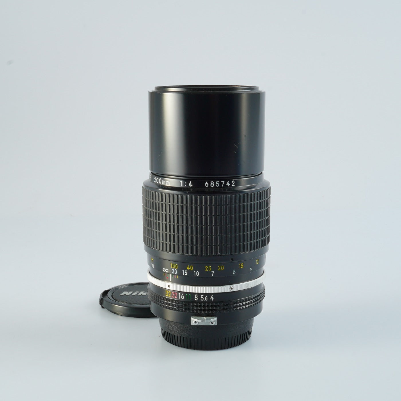 Nikon NIKKOR 200mm F/4 非Ai 単焦点レンズ