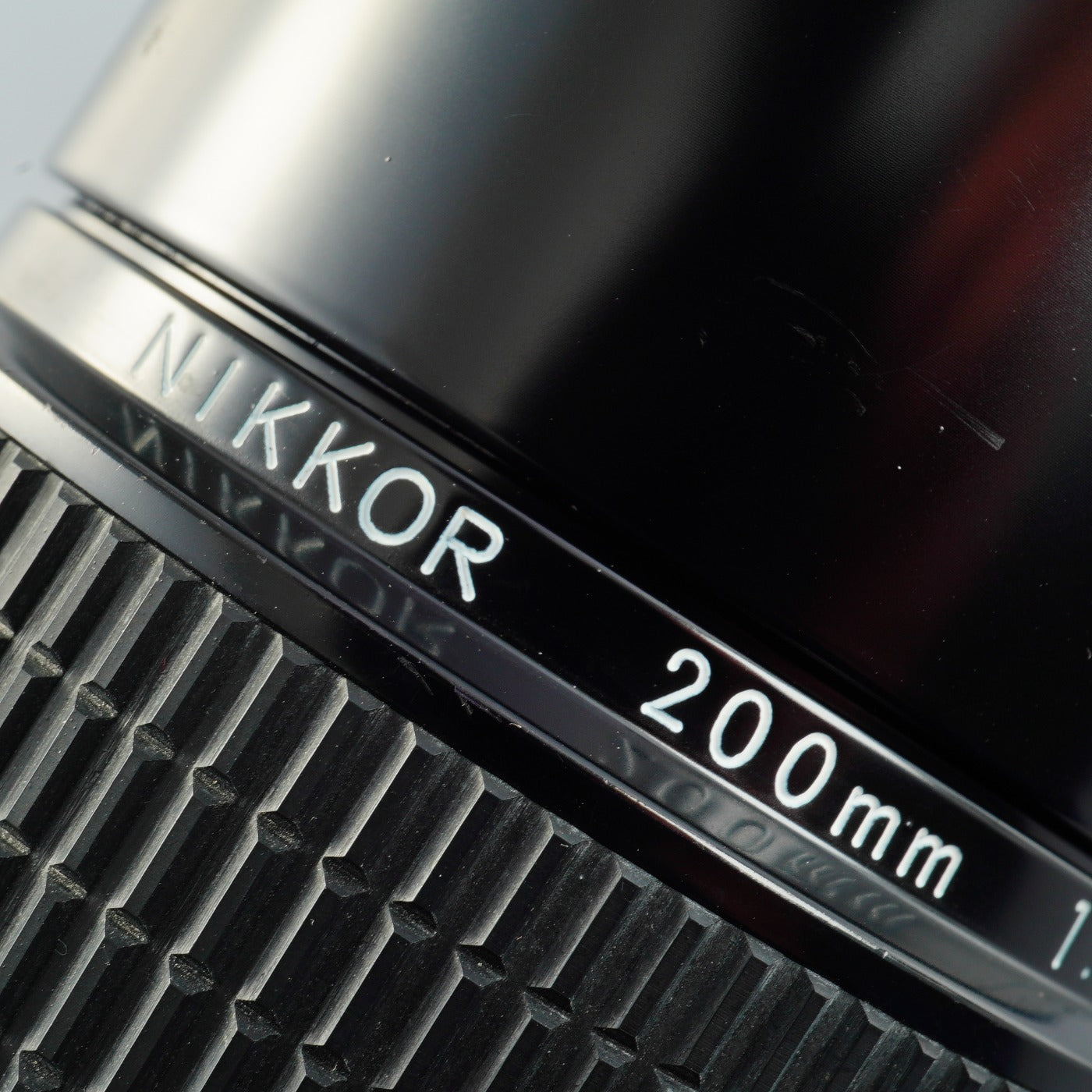 Nikon NIKKOR 200mm F/4 非Ai 単焦点レンズ