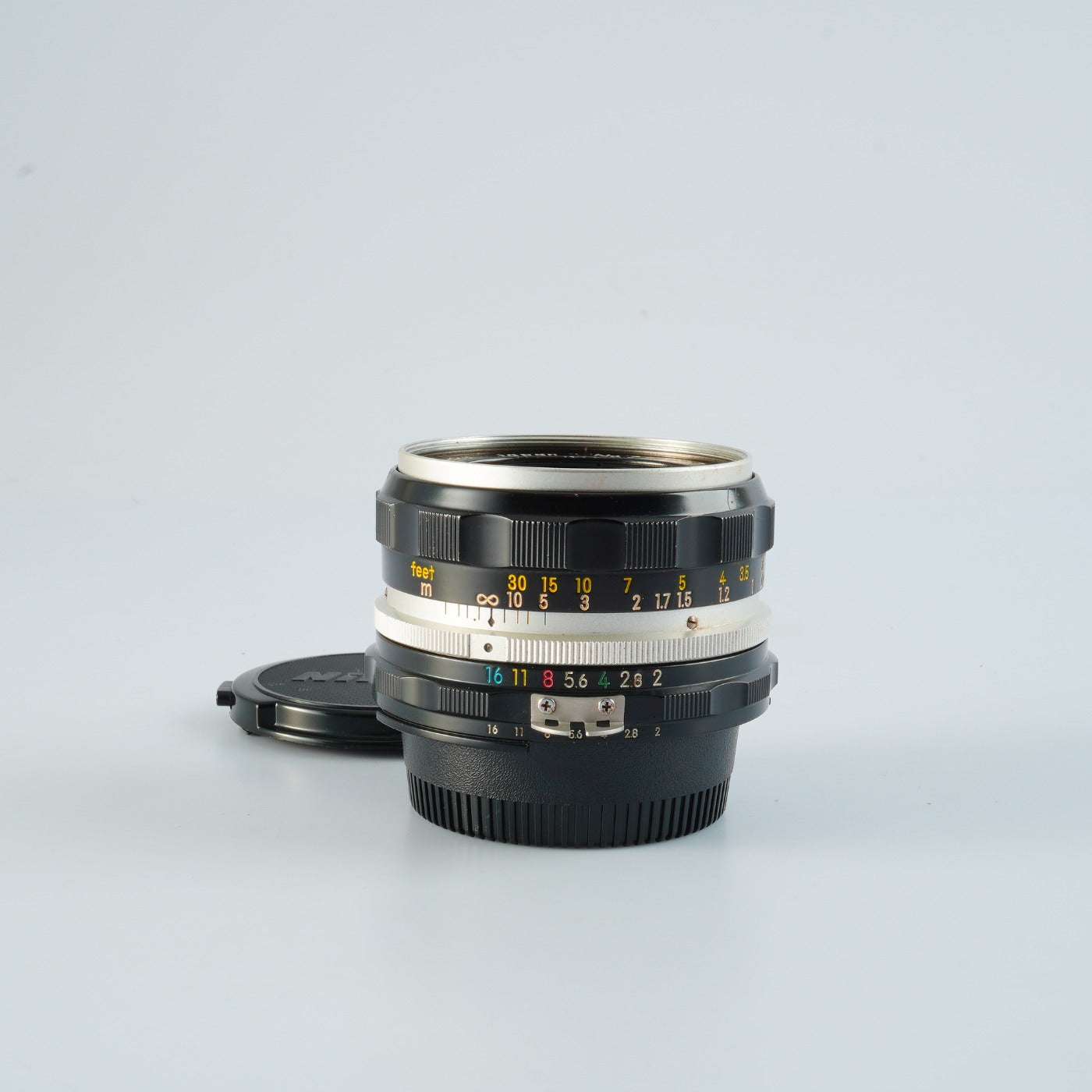 Nikon NIKKOR-H Auto 50mm F/2 Ai改 単焦点レンズ